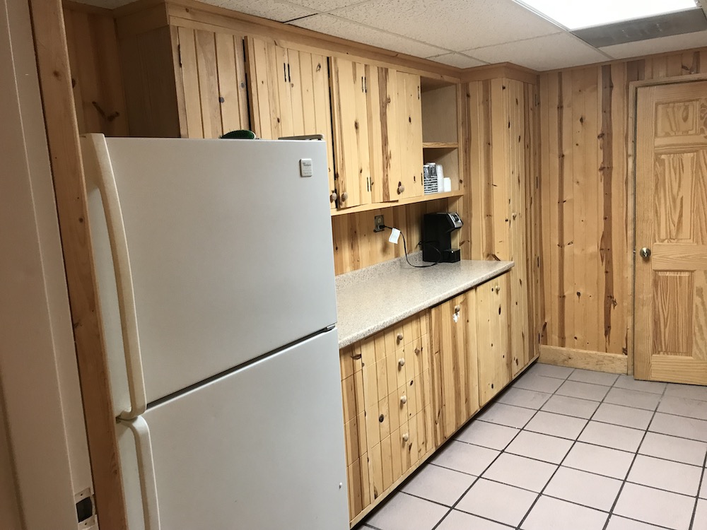 Inn at Gull Lake - 8 Person Room - 4