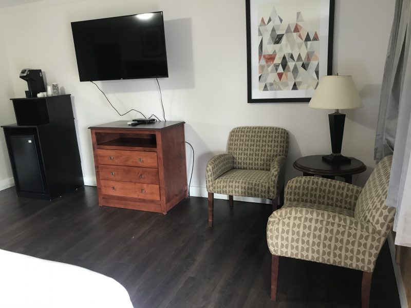Inn at Gull Lake-Queen 3 Inn at Gull Lake-Queen 3